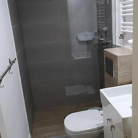 Corner * 梅尔诺